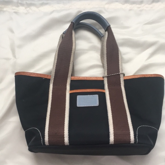 Coach Handbags - AUTHENTIC Coach small tote